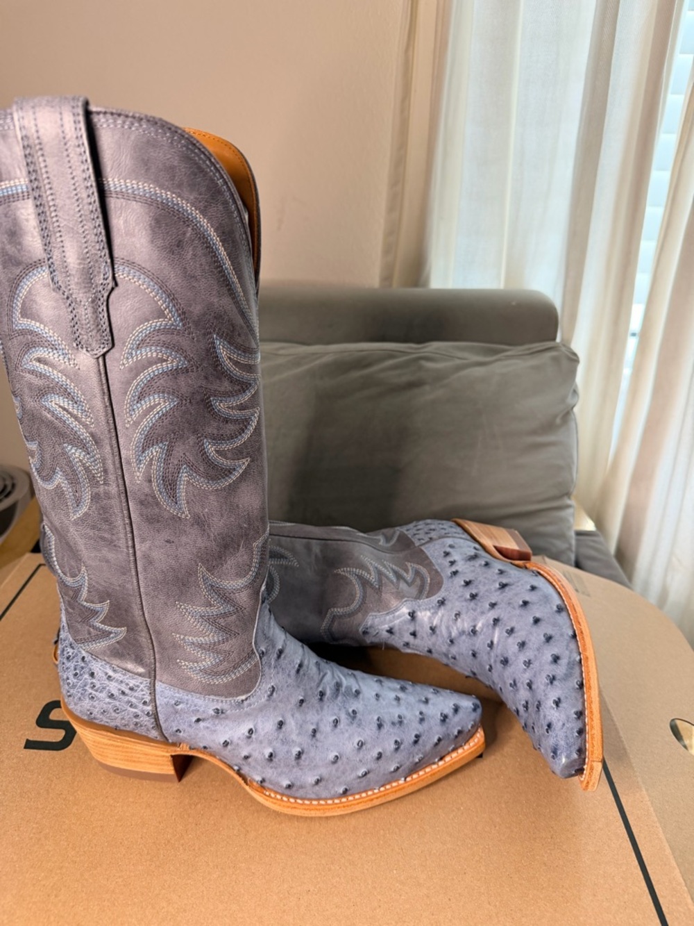 🔥🔥🔥🔥🔥Tecovas Chambray Ostrich Leather boots 🔥🔥🔥🔥 - Picture 3 of 7